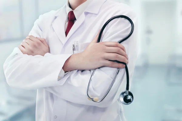 Doctor with stethoscope in a hospital — Stock Photo, Image