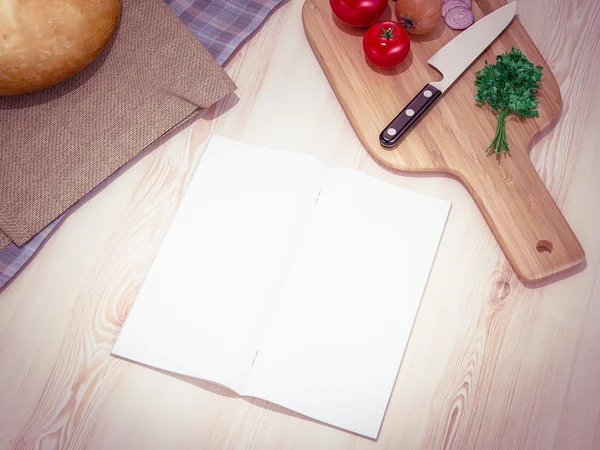 Simular la pizza plantilla en una mesa de madera . — Foto de Stock