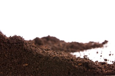 Beyaz arka plan üzerinde izole toprak veya toprak bölümü