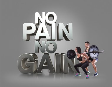 Motivasyonel fitness ifadeler arka plan atletik genç adam ve güzellik kadın bir çubuk gri üzerine kaldırma