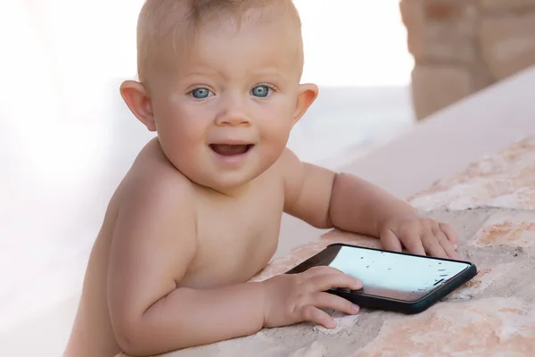 Picture of baby playing outdoors, love and happiness concept — Stock Photo, Image