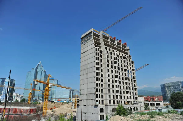 Almaty Kasachstan 2012 Dichte Bebauung Stadtzentrum Bau Eines Wohnkomplexes Der — Stockfoto