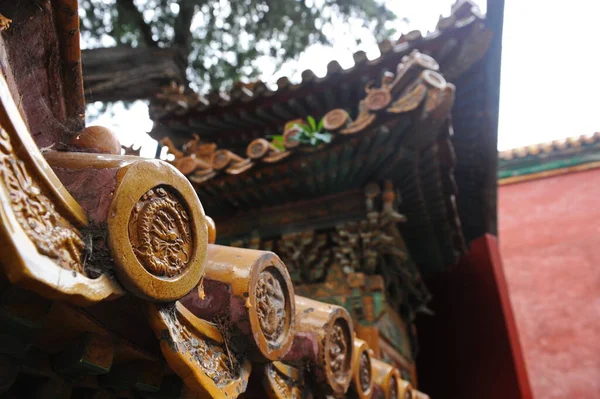 Pekin Chiny 2012 Rzeźbione Dekoracje Tradycyjnym Chińskim Stylu Budynku Zakazanym — Zdjęcie stockowe