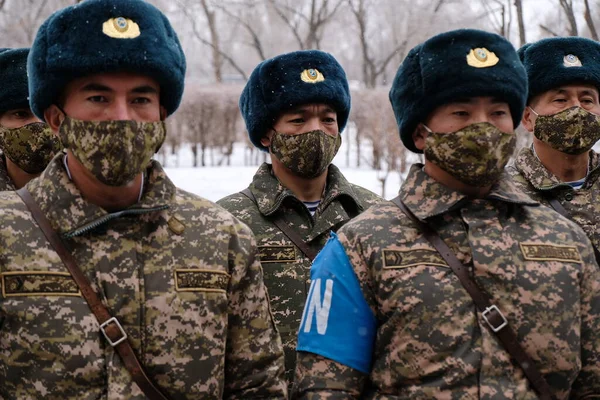Almaty Kazajstán 2020 Pelotón Soldados Mantenimiento Paz Alinea Antes Del — Foto de Stock