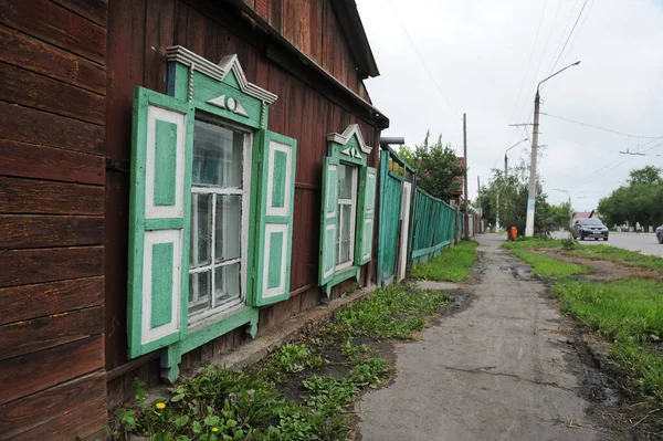 Petropavlovsk Καζακστάν 2013 Ξύλινο Σπίτι Κατά Μήκος Του Δρόμου Διακοσμητικά — Φωτογραφία Αρχείου