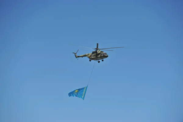 Almaty Kasachstan 2013 Demonstration Von Spezialausrüstung Und Luftfahrt Den Streitkräften — Stockfoto