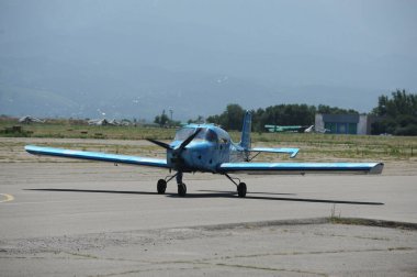Almaty, Kazakistan - 07.04.2015: Kısa seferler için özel bir mini uçak havaalanı bölgesinde yer almaktadır