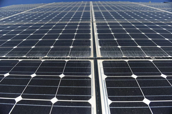 Almaty Kazachstán 2016 Mikropřipojovací Technologie Solárních Panelech Pro Sběr Energie — Stock fotografie