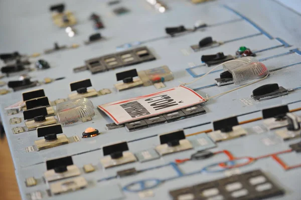 Almaty Cazaquistão 2015 Medidores Interruptores Sensores Pressão Painel Controle Usina — Fotografia de Stock