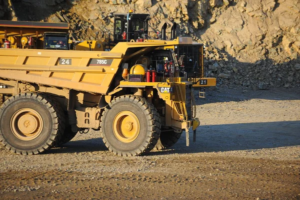 East Kazakhstan Region Kazakhstan 2015 Mining Unloading Copper Ore Quarry — Stock Photo, Image