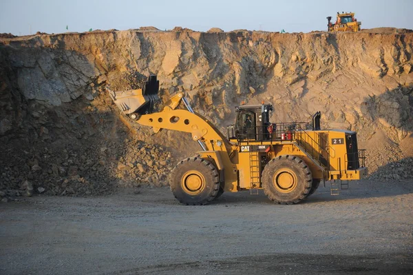 East Kazakhstan Region Kazakhstan 2015 Mining Unloading Copper Ore Quarry — Stock Photo, Image