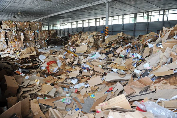 Almaty Cazaquistão 2016 Uma Sala Para Armazenar Lixo Coletado Para — Fotografia de Stock