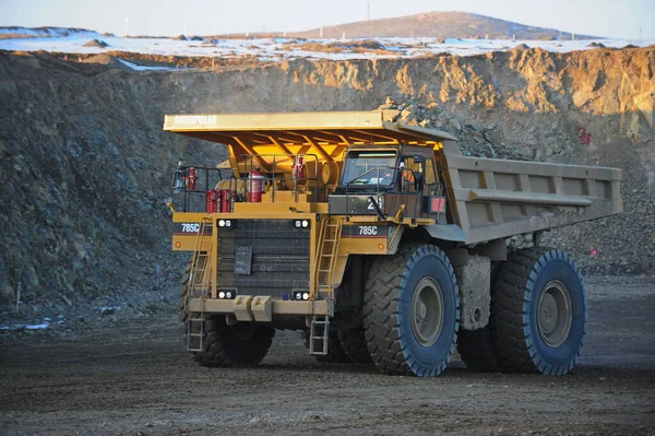 Region Wschodniego Kazachstanu Kazachstan 2015 Górnictwo Rozładunek Rudy Miedzi Kamieniołomie — Zdjęcie stockowe