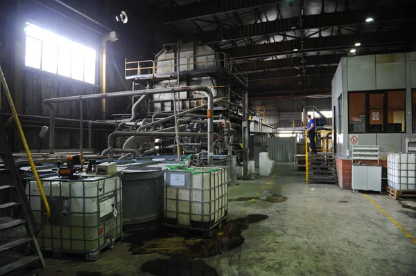 Almaty Kazachstan 2016 Technische Apparatuur Afvalverwerkingshal Van Kartonfabriek — Stockfoto