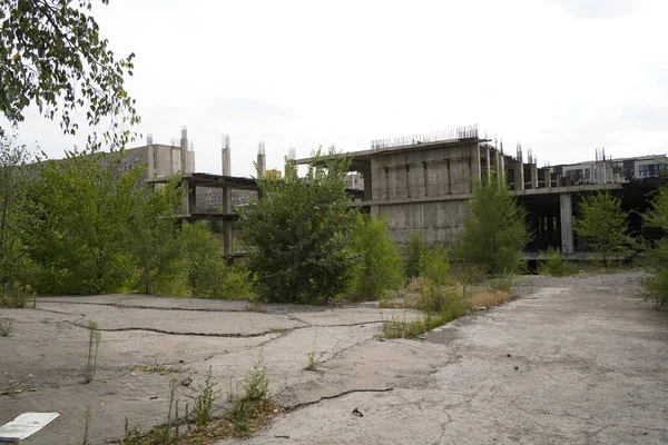 放弃建造高层住宅楼 — 图库照片