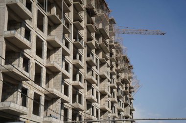Almaty, Kazakistan - 09.09.2021: Yüksek katlı bir konut inşaatı