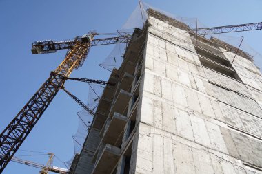 Almaty, Kazakistan - 09.09.2021: Yüksek katlı bir konut inşaatı