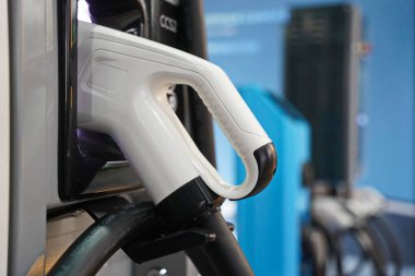 Almaty, Kazakistan - 04.02.2025: Elektrikli arabalar için güç kaynağı. Araba şarj sistemi.