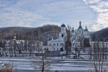 Tapınak Svyatogorsk Manastırı
