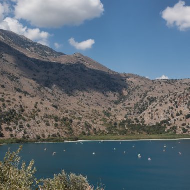 Kournas - en büyük tatlı su Gölü