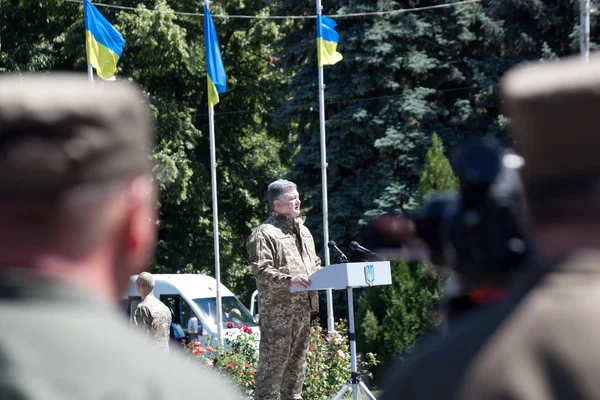 ウクライナ石油 Poroshenko の大統領が、ユニティサンドで話してください。 — ストック写真