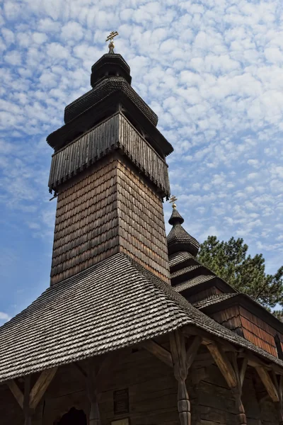 Igreja de madeira velha em Uzhgorod — Fotografia de Stock