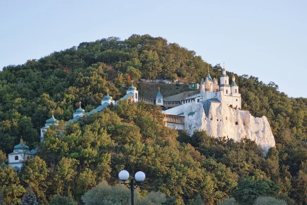 Nicholas Church on the chalk hill — Stock Photo, Image