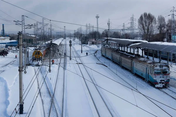 Lednu 2018 Bylo Slovinském Nádraží Hodně Sněhu Vlaky Stále Jezdily — Stock fotografie