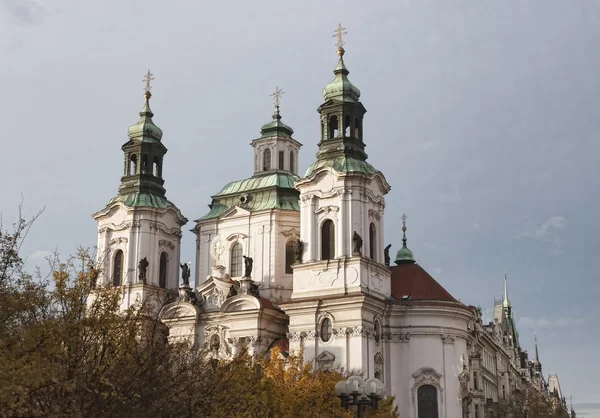 Temple of the Old Town Square in Prague — Stock Photo, Image