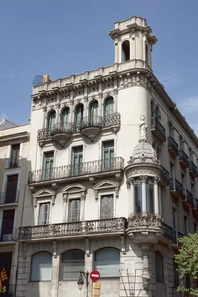 Architecture on La Rambla in Barcelona — Stock Photo, Image