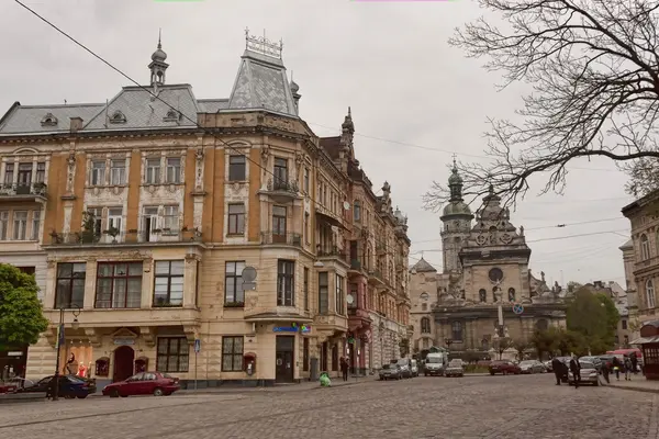 广场在老利沃夫的中心 — 图库照片