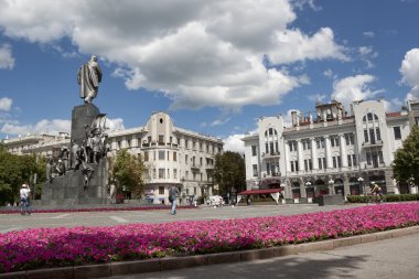 Kharkiv Shevchenko Anıtı