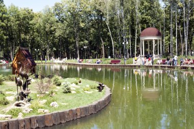Gorki sonra adlı park su birikintisi