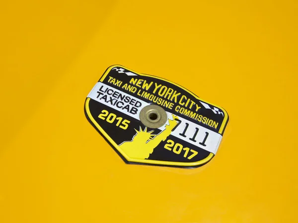 Taksi taksi ehliyeti ve madalyon, ABD — Stok fotoğraf