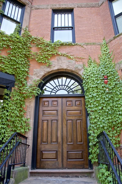 Wooden door, Boston — Stock Photo, Image