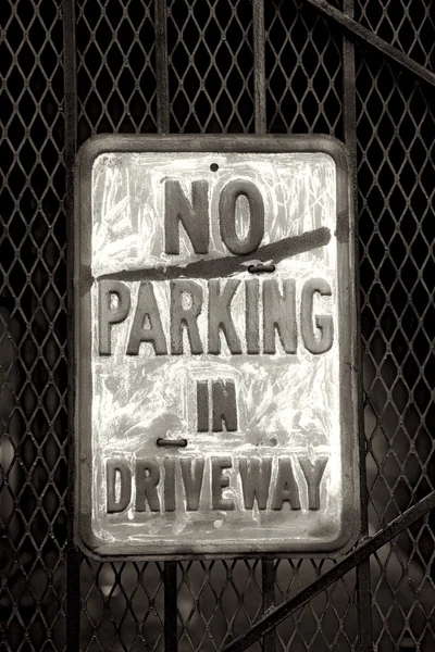 No hay señal de aparcamiento —  Fotos de Stock
