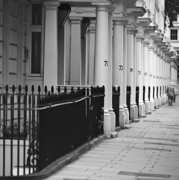 Paseo de la tarde por las calles de Londres — Foto de Stock