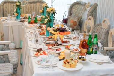 meyve plaka üzerinde