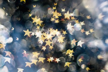 Festival arka plan. Glitter vintage ışıklar arka ışıklı defocused.