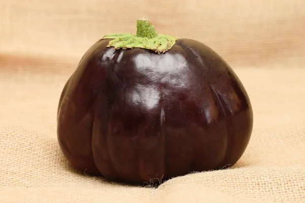 Custom eggplant looks like a barrel — Stock Photo, Image