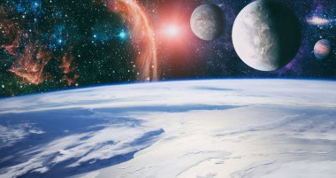 Yıldız nebulası ve kozmik toz, kozmik gaz kümeleri ve uzayın derinliklerindeki takımyıldızları. Uzay bilimi projesi için ideal,