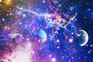 Uzaydaki gezegenler, yıldızlar ve galaksiler uzay keşiflerinin güzelliğini gösteriyor. NASA tarafından döşenmiş elementler