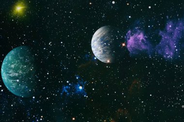 Masaüstü duvar kağıdı veya yaratıcı grafik tasarımı için uygun, koyu arkaplanda yumuşak bulanıklık ile ışıldayan mor kozmik desen.