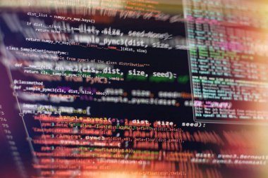 Programlama, analiz, geliştirme, algoritma ve doğrulama gibi bilgisayar programlarının orijinal formülasyonu için bir süreçtir.