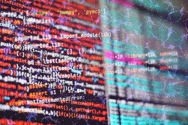 Laptop Kapanış Fotoğrafında HTML Kodu Web sitesi. Web tasarımı programlayıcı geliştirici ekran için bilgi teknolojisi web sitesi kodlama standartları.