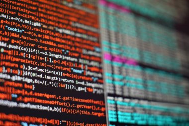 Web geliştirme şirketi web arayüzü simgesi yazılım tasarımı konsepti için. Bulut bilgi akışı. Python 'da çalışan sinirsel ağ.