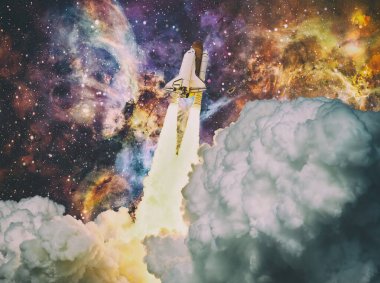 Roket fırlatıldı. Dumanlı roket uzaya uçar. Uzay mekiği. Uzay gemisi göreve başlıyor. Bu görüntünün elementleri NASA tarafından desteklenmektedir