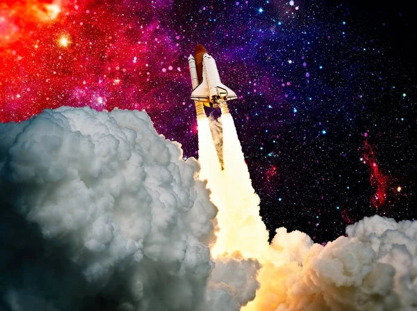Odpálení Rakety Raketa Kouřem Letí Vesmíru Space Shuttle Spaceship Zahajuje — Stock fotografie