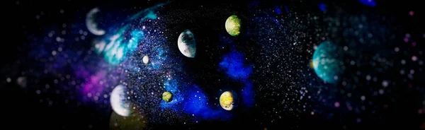 深い空間をパノラマで見ることができます 暗い夜空の星に満ちている 外宇宙にある星雲 Nasaによって提供されたこの画像の要素 — ストック写真