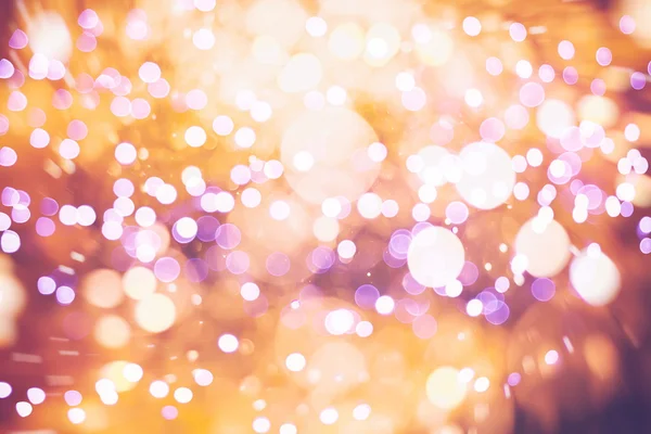 Festive Background with Natural Bokeh and Bright Golden Lights. Винтажный волшебный фон с цветом — стоковое фото